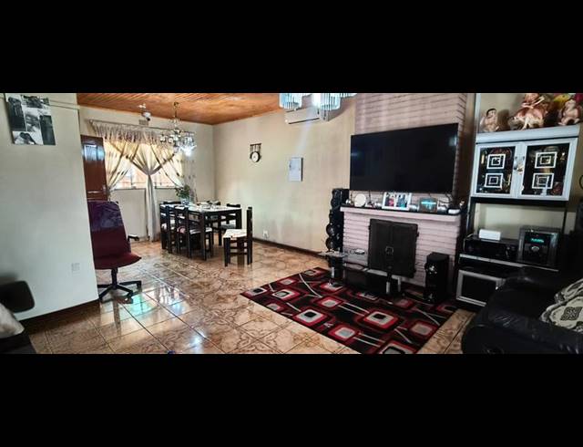 3 BEDROOM HOUSE FOR SALE IN WEST PARK